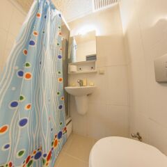 Ados Hotel Чешме ванная фото 2