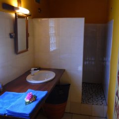Le Grand Bleu in Nosy Be, Madagascar from 72$, photos, reviews - zenhotels.com bathroom