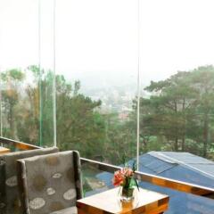 Отель Chalet Baguio Филиппины, Багуйо - отзывы, цены и фото номеров - забронировать отель Chalet Baguio онлайн балкон