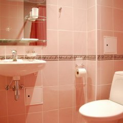 Гостиница Олимп в Боровичах отзывы, цены и фото номеров - забронировать гостиницу Олимп онлайн Боровичи ванная