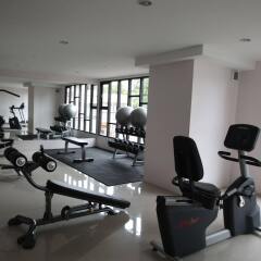 Апартаменты Pintree Service Apartment Pattaya Паттайя фитнесс-зал фото 4