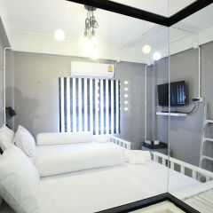 Meroom Hotel комната для гостей
