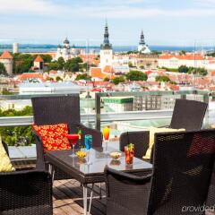 Radisson Blu Sky Hotel, Tallinn бассейн
