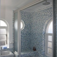 Blue On Blue Bed and Breakfast in Cape Town, South Africa from 63$, photos, reviews - zenhotels.com bathroom photo 2