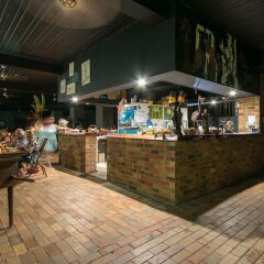 Отель Daintree Wild Zoo & Bed and Breakfast гостиничный бар