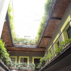 Отель Downtown Мексика, Мехико - отзывы, цены и фото номеров - забронировать отель Downtown онлайн балкон