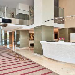 Отель Hilton Vienna Danube Waterfront интерьер отеля фото 2