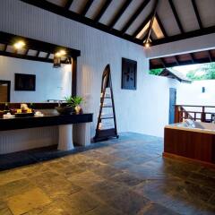 Отель Hideaway Beach Resort And Spa Донакули интерьер отеля