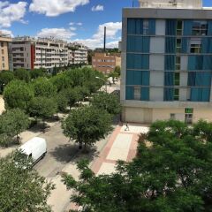 Отель Madrid Center River