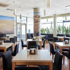 Отель Green Park Hotel Klaipeda Литва, Клайпеда - 7 отзывов об отеле, цены и фото номеров - забронировать отель Green Park Hotel Klaipeda онлайн питание фото 2