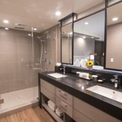 Отель Miyako Hotel Los Angeles США, Лос-Анджелес - 9 отзывов об отеле, цены и фото номеров - забронировать отель Miyako Hotel Los Angeles онлайн ванная
