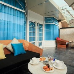 Отель Centara Grand Phratamnak Pattaya в номере