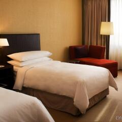 Отель Sheraton Poznan Hotel Польша, Познань - отзывы, цены и фото номеров - забронировать отель Sheraton Poznan Hotel онлайн комната для гостей фото 4