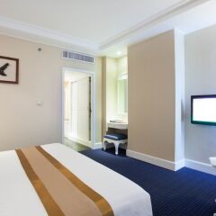 Отель Windsor Suites And Convention Бангкок комната для гостей фото 5