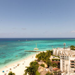 Отель Baywatch Beach at Montego Bay Club Ямайка, Монтего-Бей - отзывы, цены и фото номеров - забронировать отель Baywatch Beach at Montego Bay Club онлайн пляж