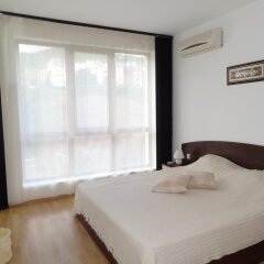 Отель Triumph Holiday Village Свети Влас комната для гостей