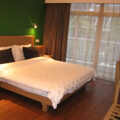 Отель Gangding Garden Inn комната для гостей фото 3