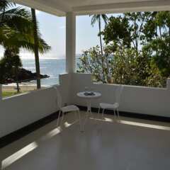 Апартаменты Coconut Bay Penthouse Apartment Ланта балкон