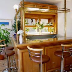 Gresham Hotel гостиничный бар