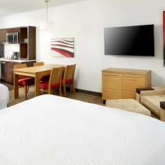 Отель TownePlace Suites by Marriott Columbus Easton Area комната для гостей фото 2