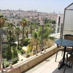 Ambassador Hotel Jerusalem Израиль, Иерусалим - отзывы, цены и фото номеров - забронировать отель Ambassador Hotel Jerusalem онлайн балкон