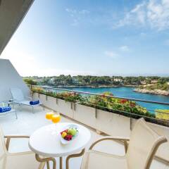 Отель Blau Privilege Porto Petro Beach Resort & Spa балкон