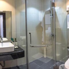 Отель Jielv Hangkong Hostel Китай, Чжухай - отзывы, цены и фото номеров - забронировать отель Jielv Hangkong Hostel онлайн ванная фото 2