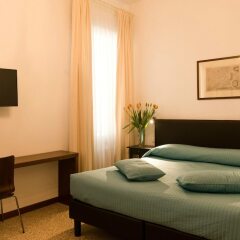 Отель Ca' Foscolo Residence Италия, Венеция - отзывы, цены и фото номеров - забронировать отель Ca' Foscolo Residence онлайн сейф в номере