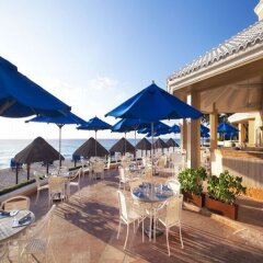 Отель The Ritz-Carlton Cancun бассейн фото 2