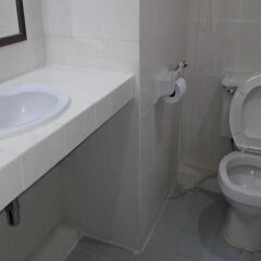 Отель Garden Paradise Hotel & Serviced Apartment Таиланд, Паттайя - отзывы, цены и фото номеров - забронировать отель Garden Paradise Hotel & Serviced Apartment онлайн ванная