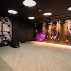 Отель Ramada and Suites by Wyndham Yerevan фитнесс-зал