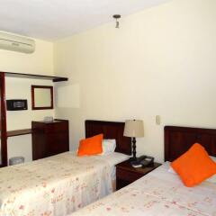 Hotel Costa Azul County Beach сейф в номере