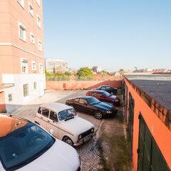 Отель V Dinastia Lisbon Guesthouse Португалия, Лиссабон - 1 отзыв об отеле, цены и фото номеров - забронировать отель V Dinastia Lisbon Guesthouse онлайн парковка