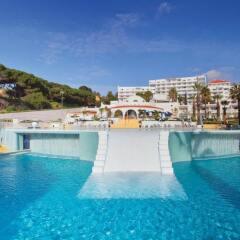 Апартаменты Oura View Beach Club Apartments бассейн
