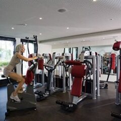 Hotel Vienna House Easy MO фитнесс-зал фото 2