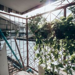 Отель Haus Sathorn 11 Bed & Breakfast Бангкок балкон