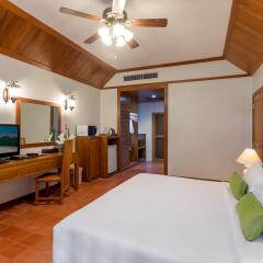 Отель Andaman Embrace Patong 5* Коттедж с различными типами кроватей фото 2