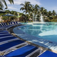 Отель Be Live Experience Turquesa All Inclusive бассейн