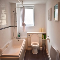 Апартаменты Central 2 Bedroom Modern Apartment ванная