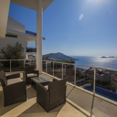 Villa Horizon by Akdenizvillam Турция, Калкан - отзывы, цены и фото номеров - забронировать отель Villa Horizon by Akdenizvillam онлайн балкон