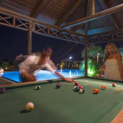Отель Holiday Beach Resort гостиничный бар