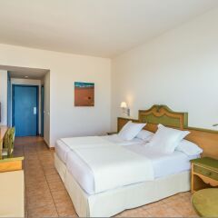 Отель Iberostar Playa Gaviotas - All Inclusive Испания, Джандия-Бич - отзывы, цены и фото номеров - забронировать отель Iberostar Playa Gaviotas - All Inclusive онлайн комната для гостей фото 2