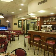 Hotel Tirreno Генуя гостиничный бар