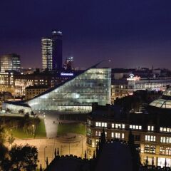 Отель Holiday Inn Express Manchester City Centre Arena Великобритания, Манчестер - отзывы, цены и фото номеров - забронировать отель Holiday Inn Express Manchester City Centre Arena онлайн городской автобус