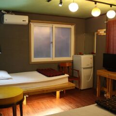 Отель Mr.Comma Guesthouse - Hostel Южная Корея, Сеул - отзывы, цены и фото номеров - забронировать отель Mr.Comma Guesthouse - Hostel онлайн комната для гостей фото 2