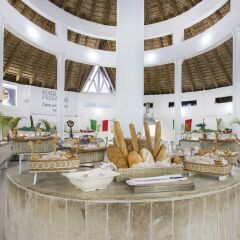 Отель Be Live Experience Hamaca Garden - All Inclusive Бока Чика интерьер отеля