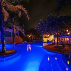 Le Reve Boutique Beachfront Hotel бассейн