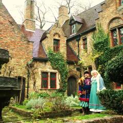 Отель Guest House Nuit Blanche детские мероприятия