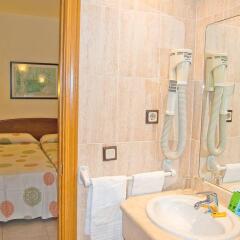 Отель BQ Belvedere Hotel Испания, Пальма-де-Майорка - 6 отзывов об отеле, цены и фото номеров - забронировать отель BQ Belvedere Hotel онлайн ванная фото 2