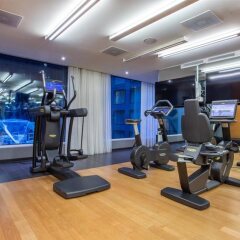 Radisson Blu Hotel Zurich Airport фитнесс-зал